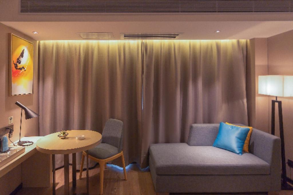 Echarm Hotel Yangjiang Baili Plaza Exterior foto